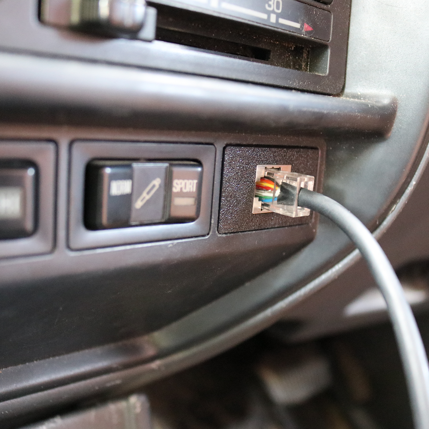 Land Cruiser 80 / 70 Series UHF RJ45 Passthrough