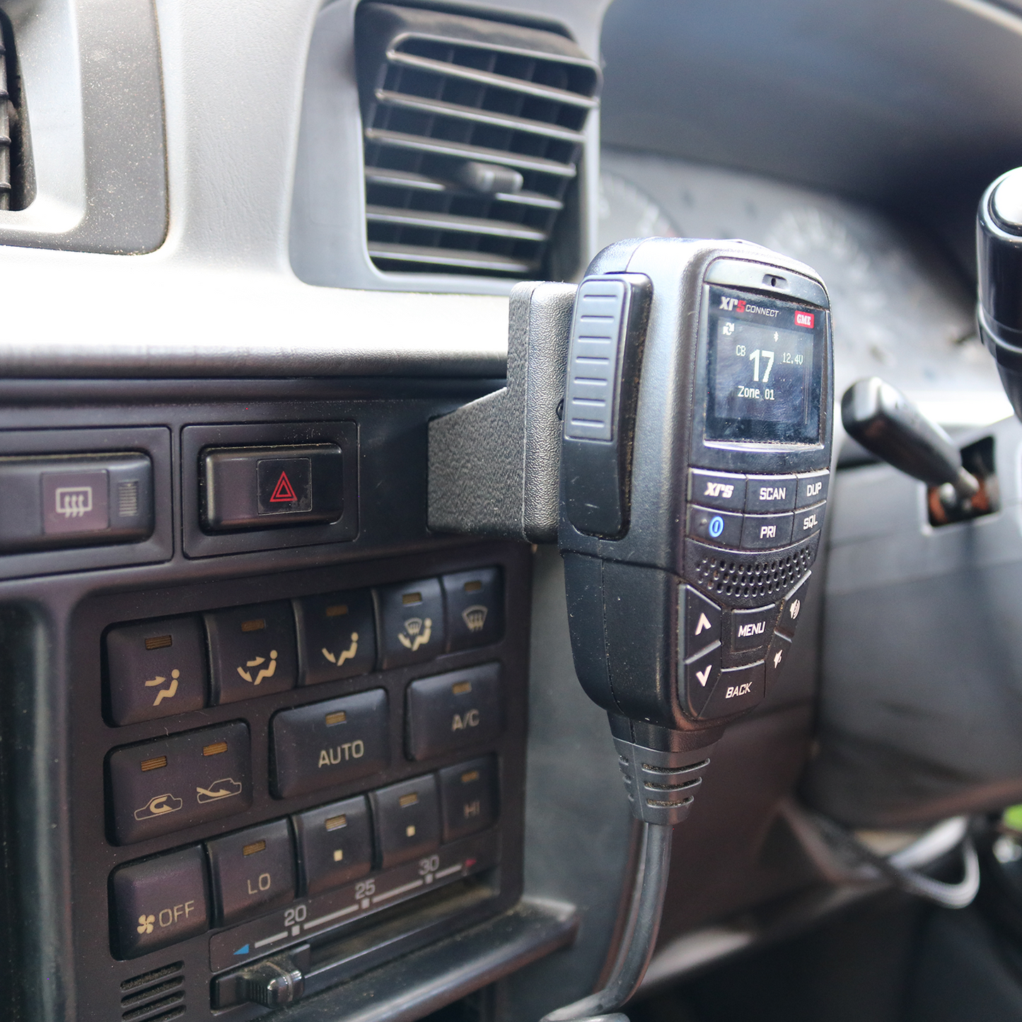 Land Cruiser 80 / 70 Series UHF Handpiece Mount